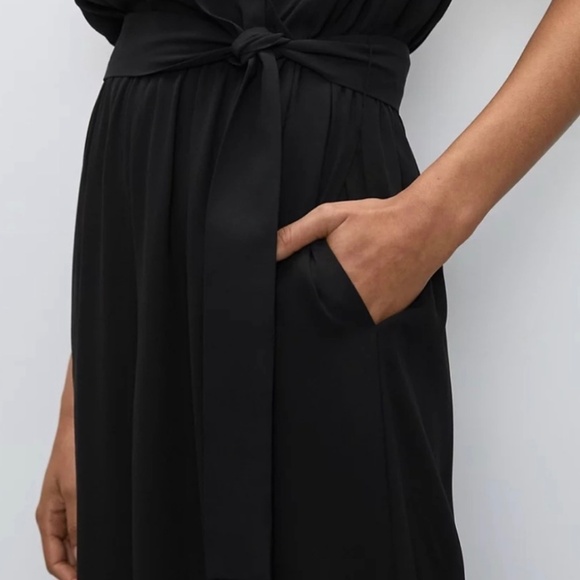 ARITZIA BABATON Maximillion Black Viscose Poly Crepe Belted Cropped Jumpsuit XXS - Picture 4 of 15